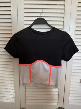 Black & Light Gray Girls' Contrast Crop Top with Neon Trim